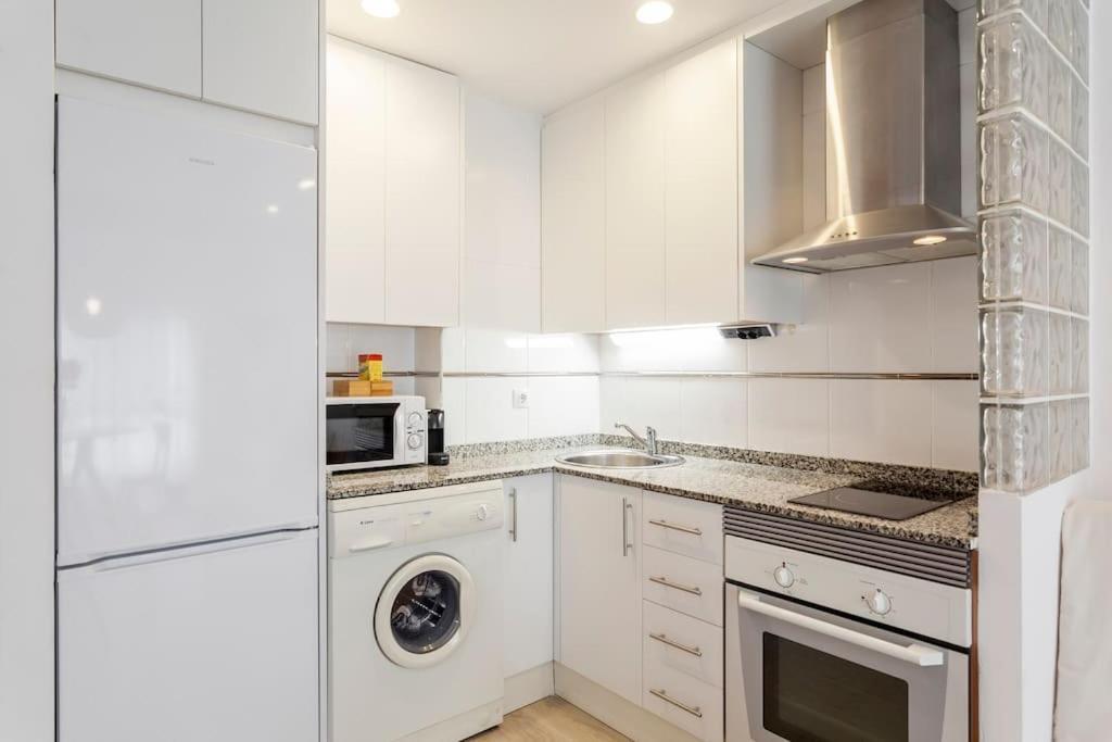 Coqueto Junto A La Playa. Apartamento *