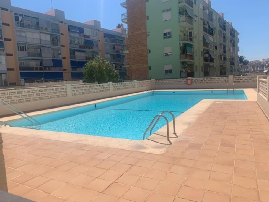 Coqueto Junto A La Playa. Apartamento